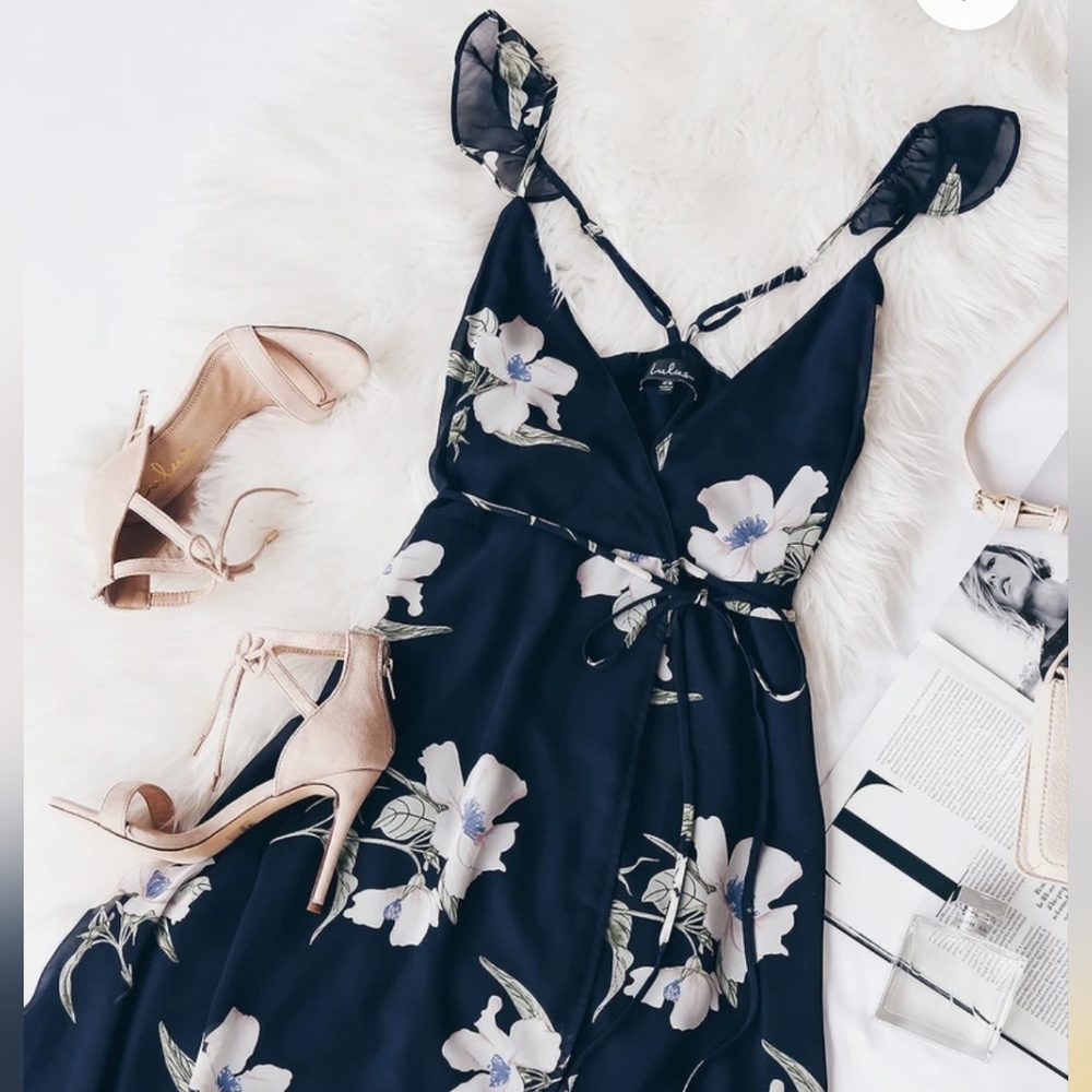Lulus Navy Wrap Dress Floral NWT - Picture 6 of 7